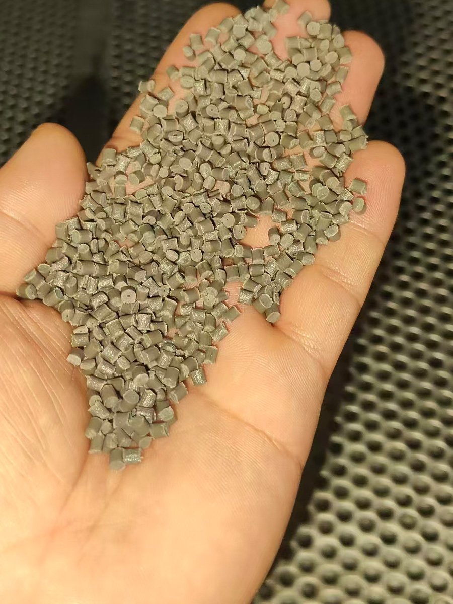 Glass fiber reinforced PA66 pelletizing trial