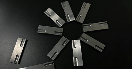 Tungsten carbide rotor cutting inserts