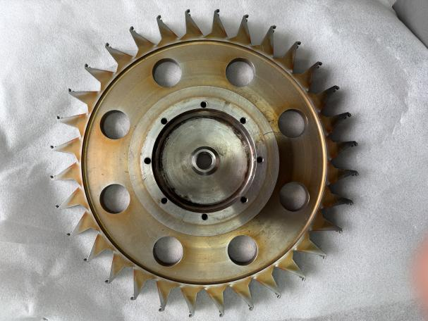 Optimized straight underwater pelletizing blade