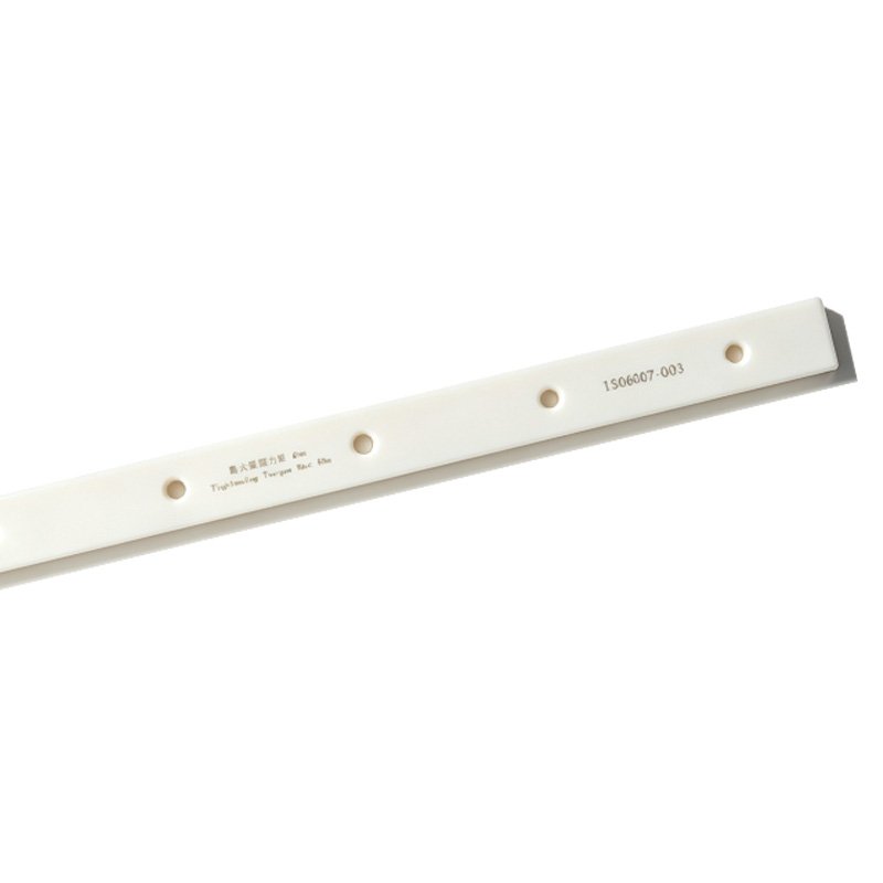Ceramic pelletizing fixed knife